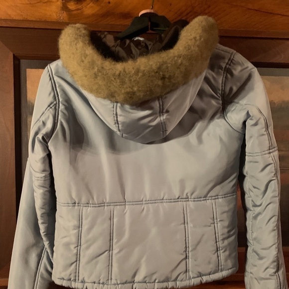 l.e.I Crop fit Puffer Jacket w/hood - Picture 7 of 8